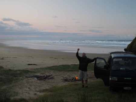 Camped at the northern end of 90-Mile Beach at the Scott Pt trailhead.